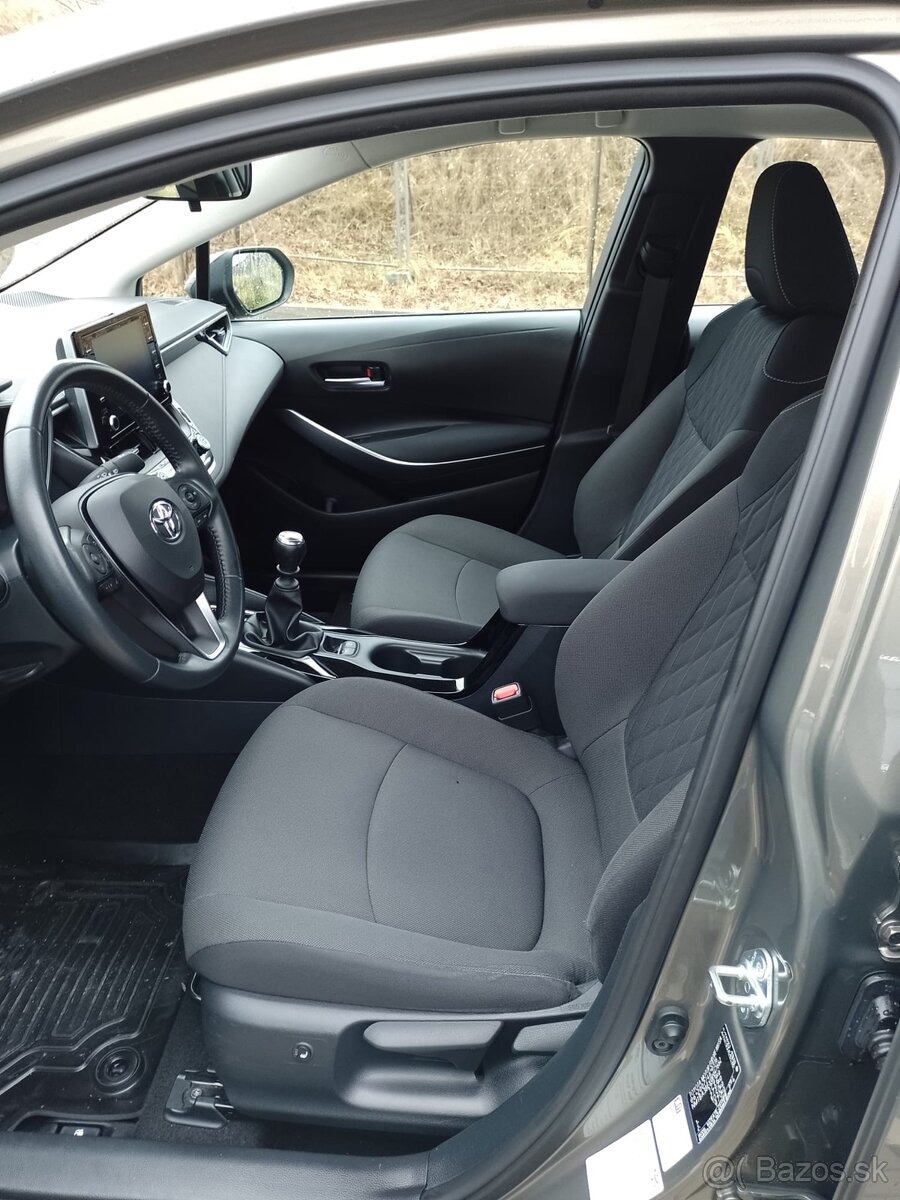 TOYOTA COROLLA 1.5 benzin 2022 naj.63tis.km ODPOCET DPH - 7