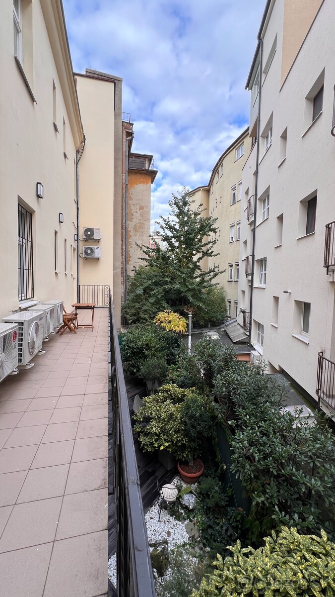 Ponúkame kanceláriu v centre Bratislavy na prenájom - 7