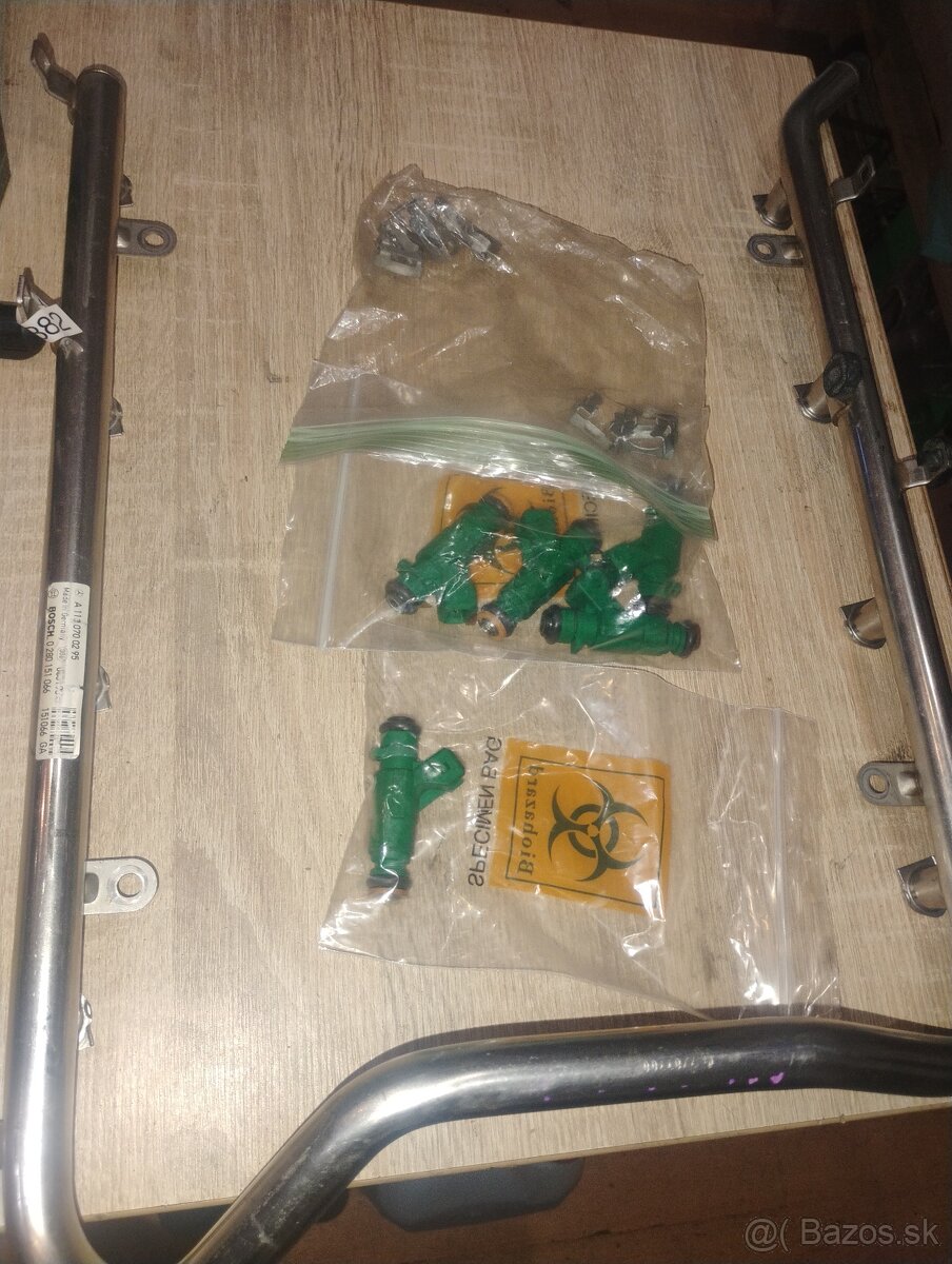 Predám vstrekovaciu rampu a vstrekovače z ML 55 AMG - 7