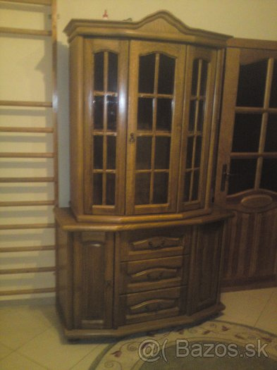 Vitrina vrch 150e spolu 289e - 7