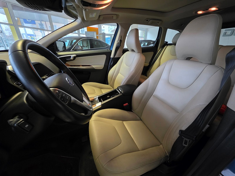 Volvo XC60 D4 2.4 Drive-E Summum Geartronic AWD - 7