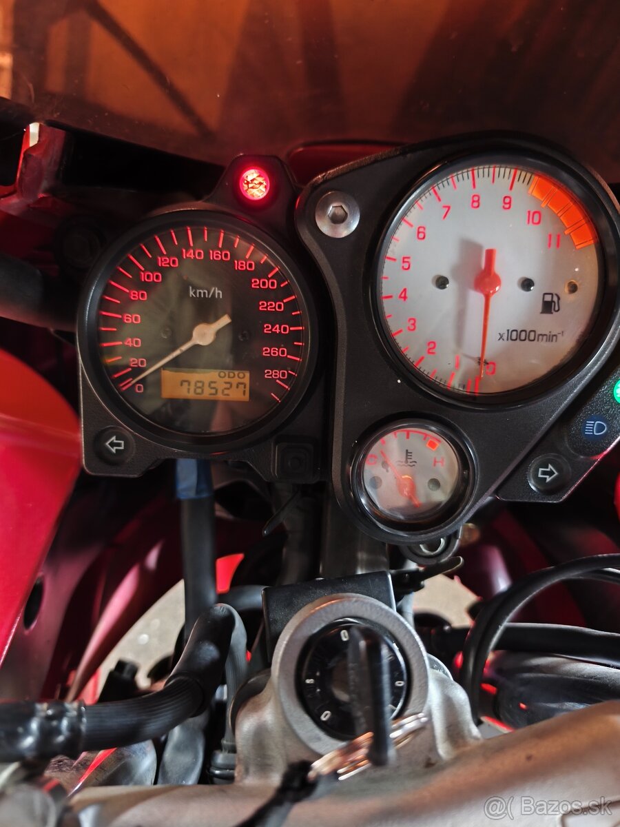 Honda vtr 1000 f - 7