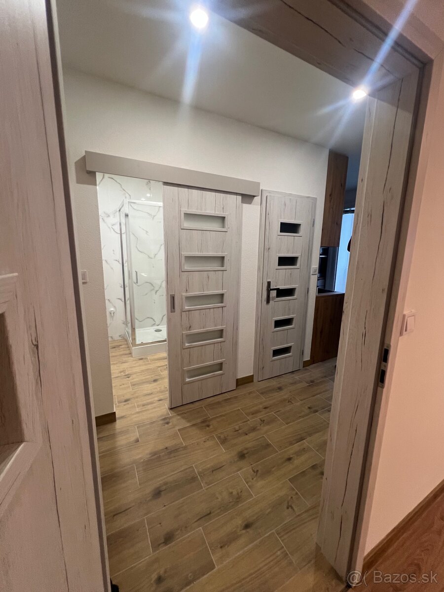 Prenájom - 1 - izbový byt s balkónom na sídlisku Nový Juh - 7