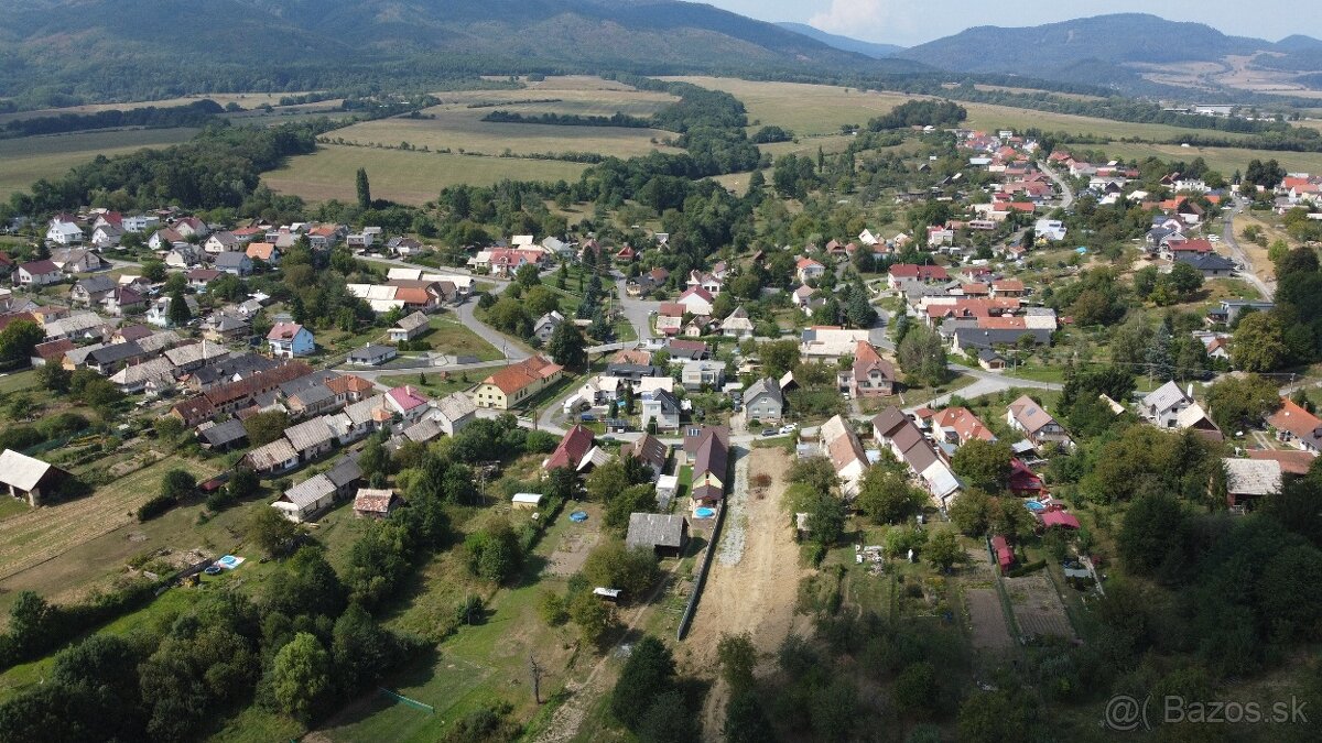 Slnečný stavebný pozemok v obci v Lovčici - Trubín - 7