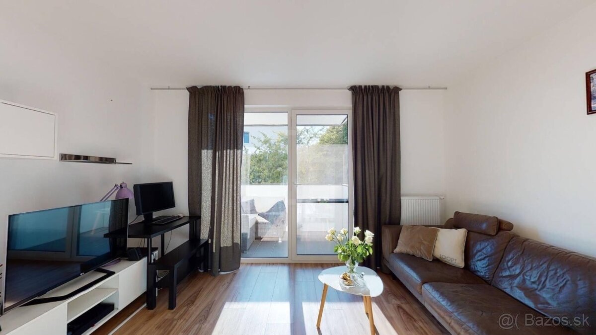 Na predaj 2 izbový byt s parkovaním, Kramáre , Vlárska ulica - 7