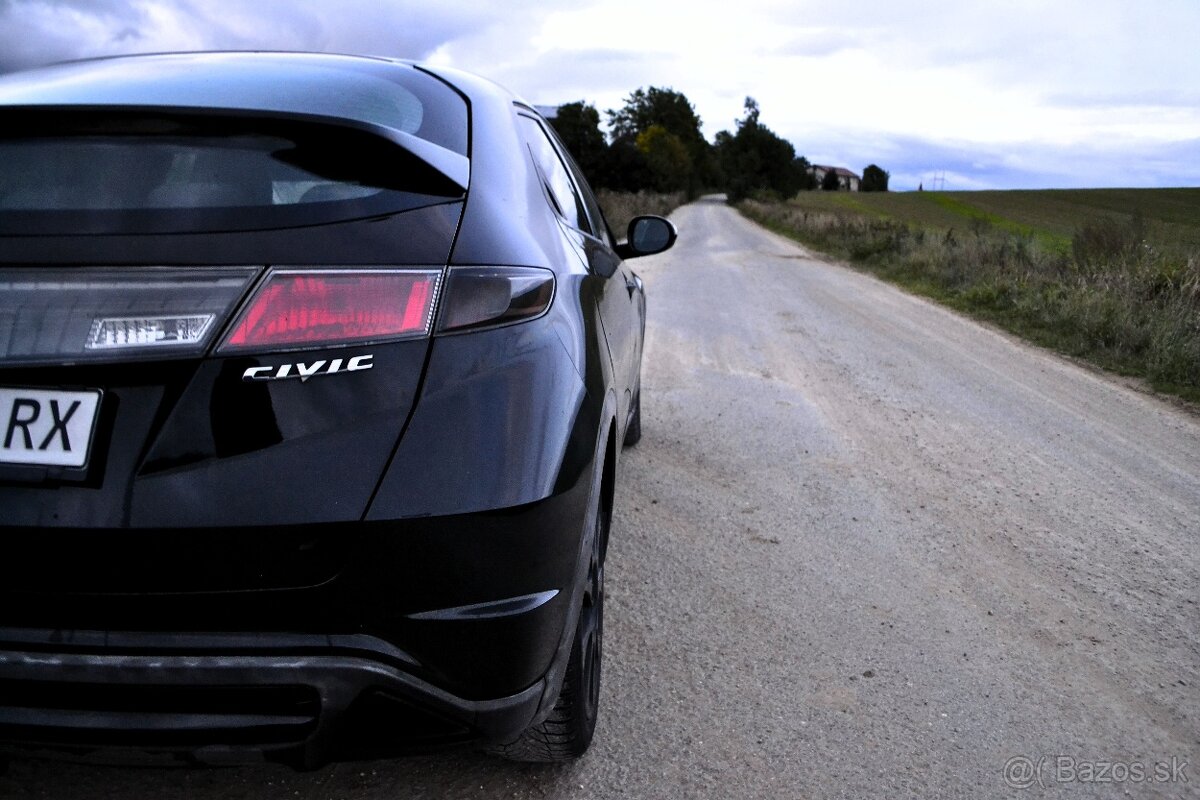 Predám Honda Civic 2.2 CTDi 103kw, type S packet - 7