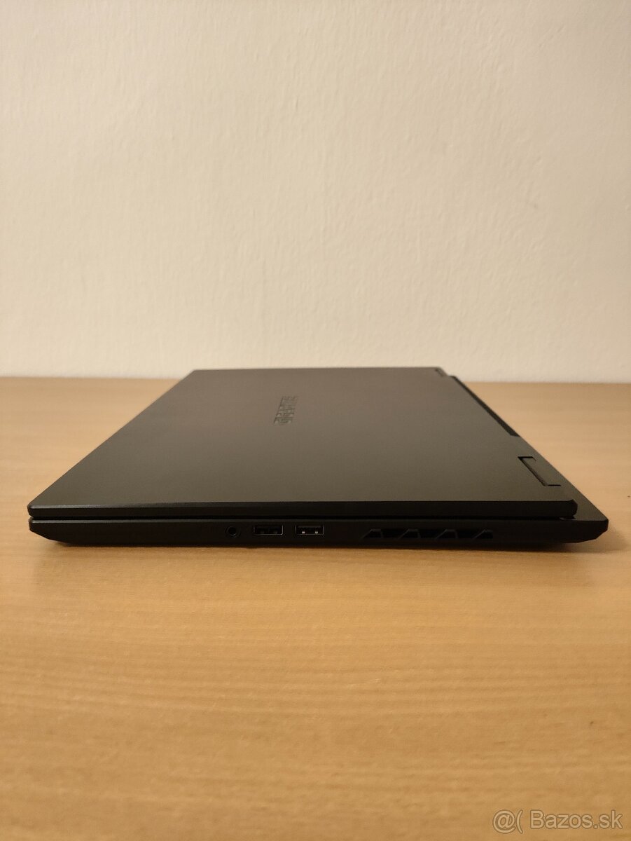 Gigabyte A16 2024 i7 16GB 512GB RTX4050 - 7