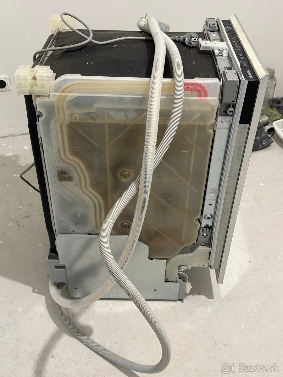 Umývačka riadu SIEMENS - 7