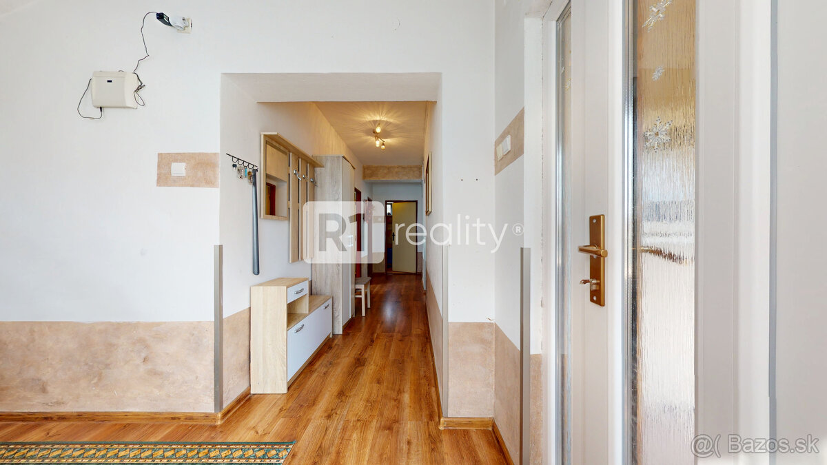 Rodinný dom s veľkým pozemkom 1779 m2 / Vaďovce pri Starej T - 7