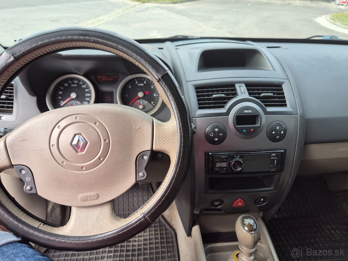 RENAULT MEGANE 1.9 dCi KOMBI - 7