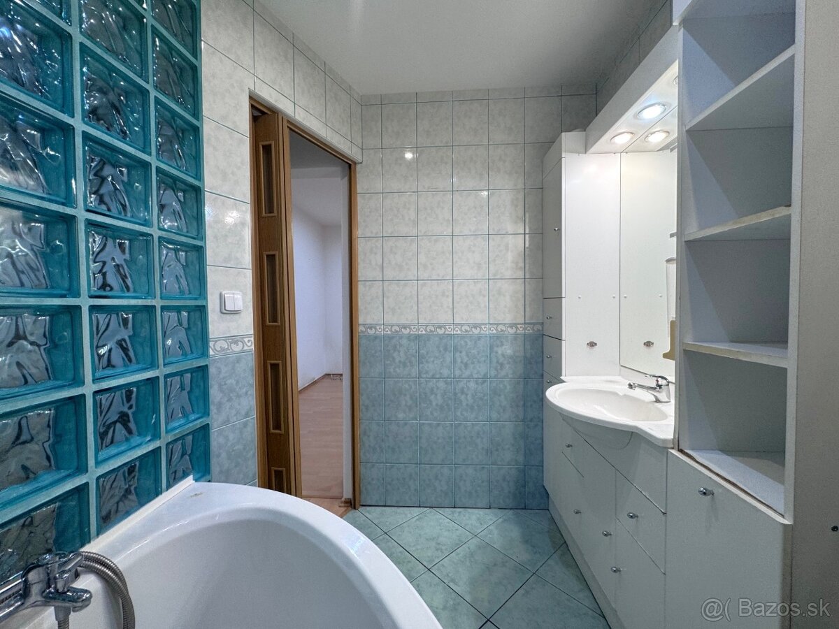 Na predaj 3 izbový byt v Gbeloch - 7