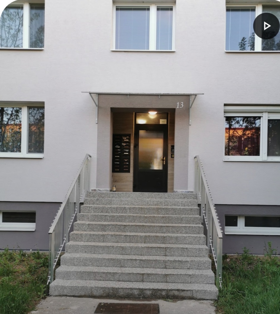 2izbovy byt Levice - 7