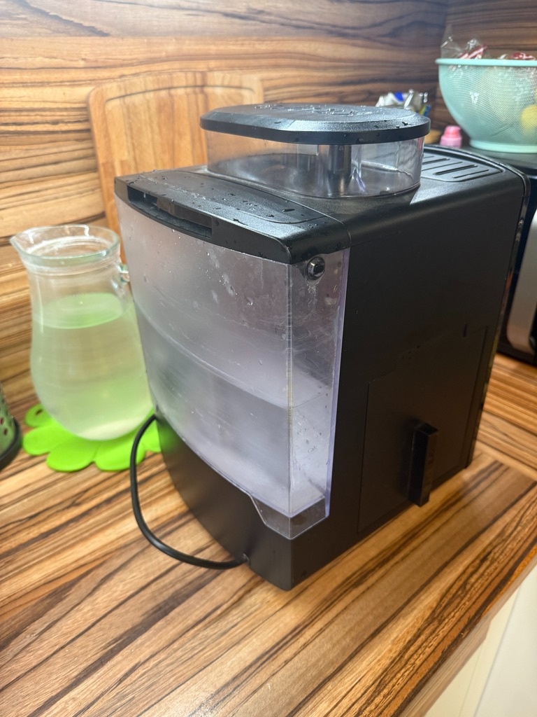 Krups Essential EA817010 čierny - 7