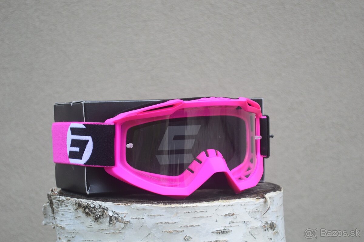 shot enduro lakovan. ružová helma okuliare - 7
