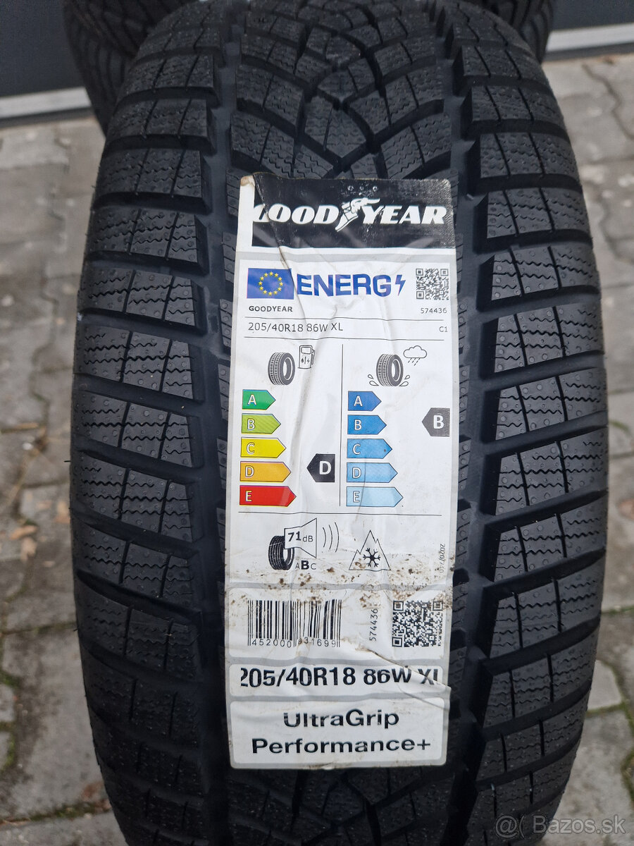 4x108 r18 kolesa ford fiesta disky 205 40 18 elektrony Ford - 7