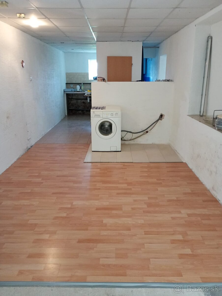 Budova na podnikanie - 7