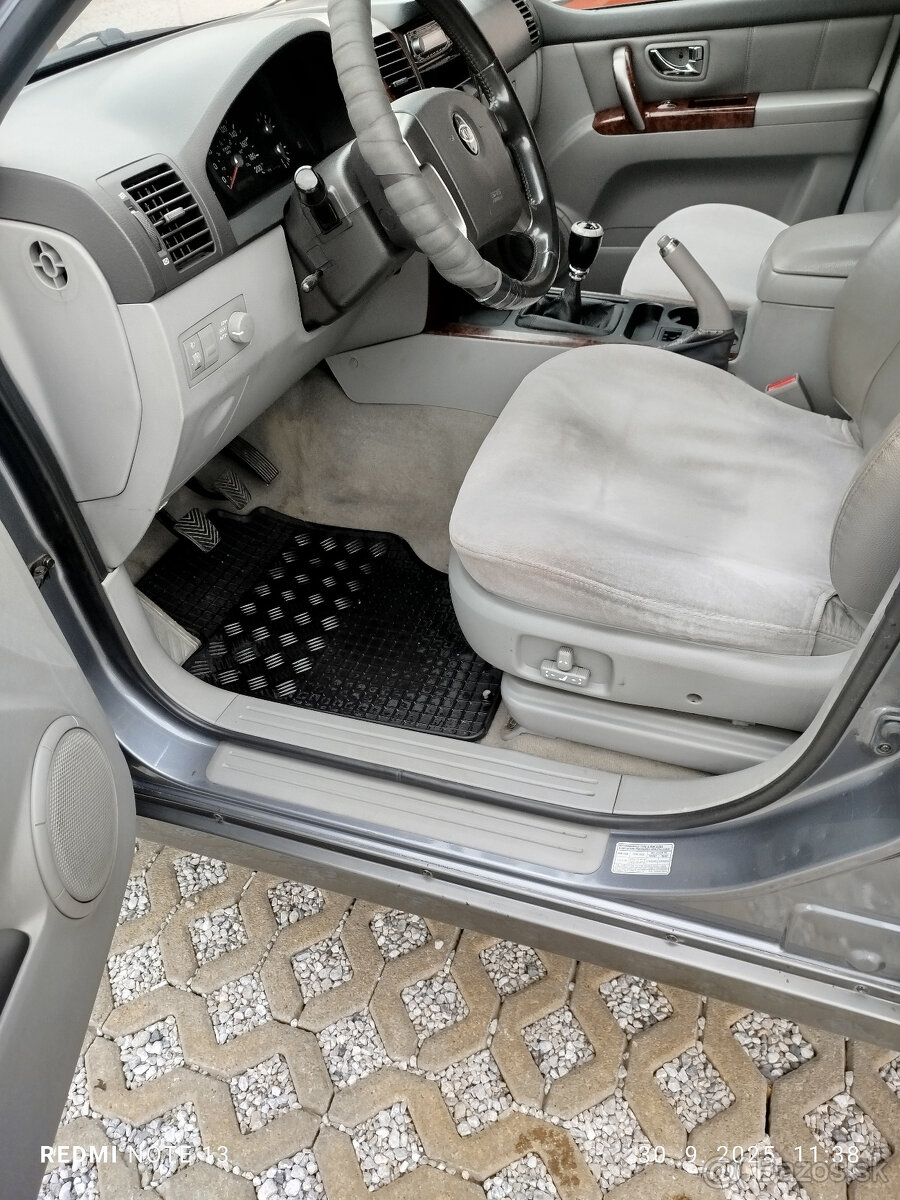 Predám KIA Sorento 2,5 diesel/manual - 7