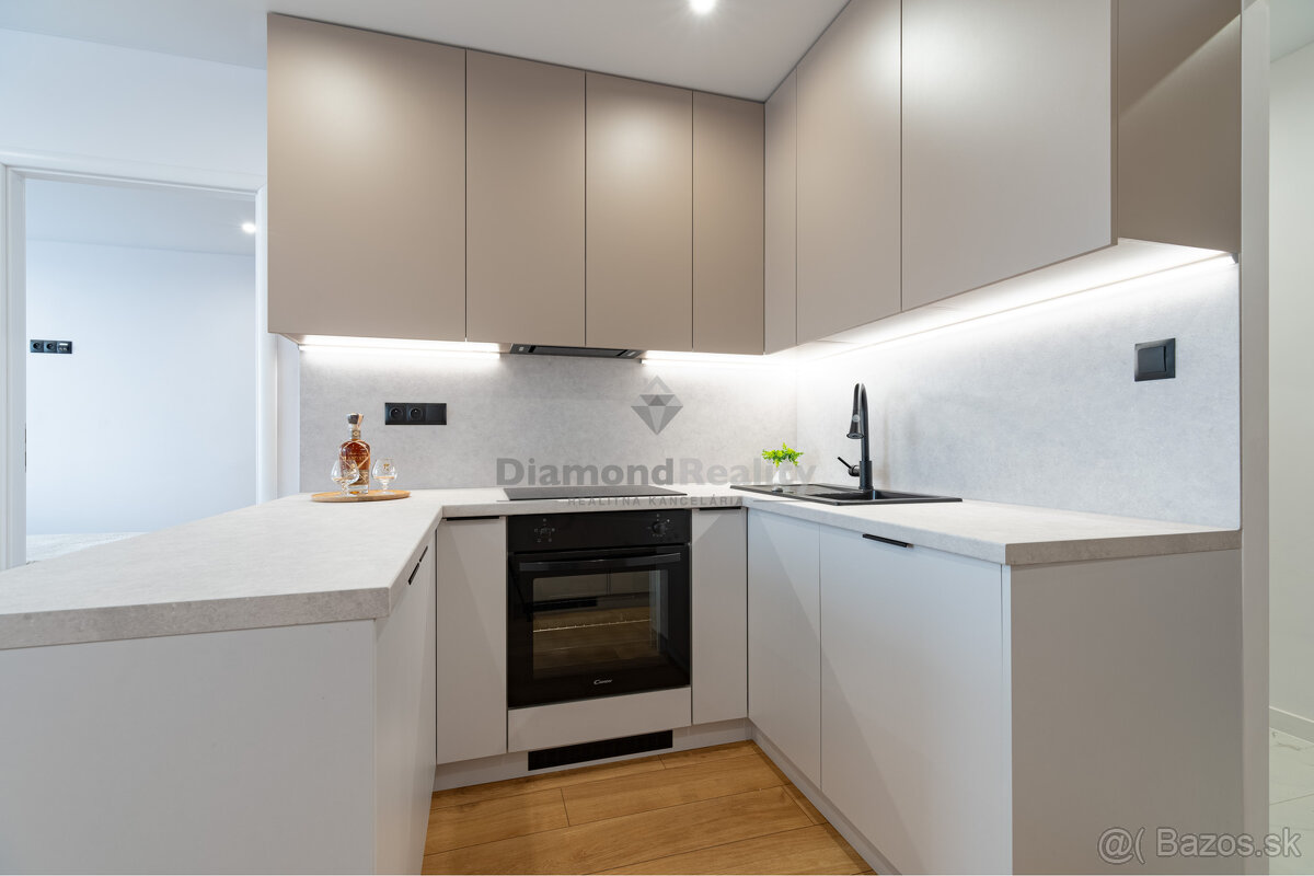 NA PREDAJ 2 IZBOVÝ BYT S LODŽIOU PO KOMPLETNEJ REKONŠTRUKCII - 7