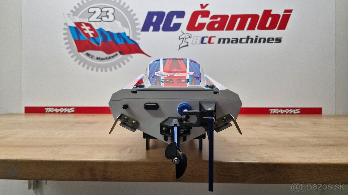 RC loď Traxxas Disruptor 4S - 7