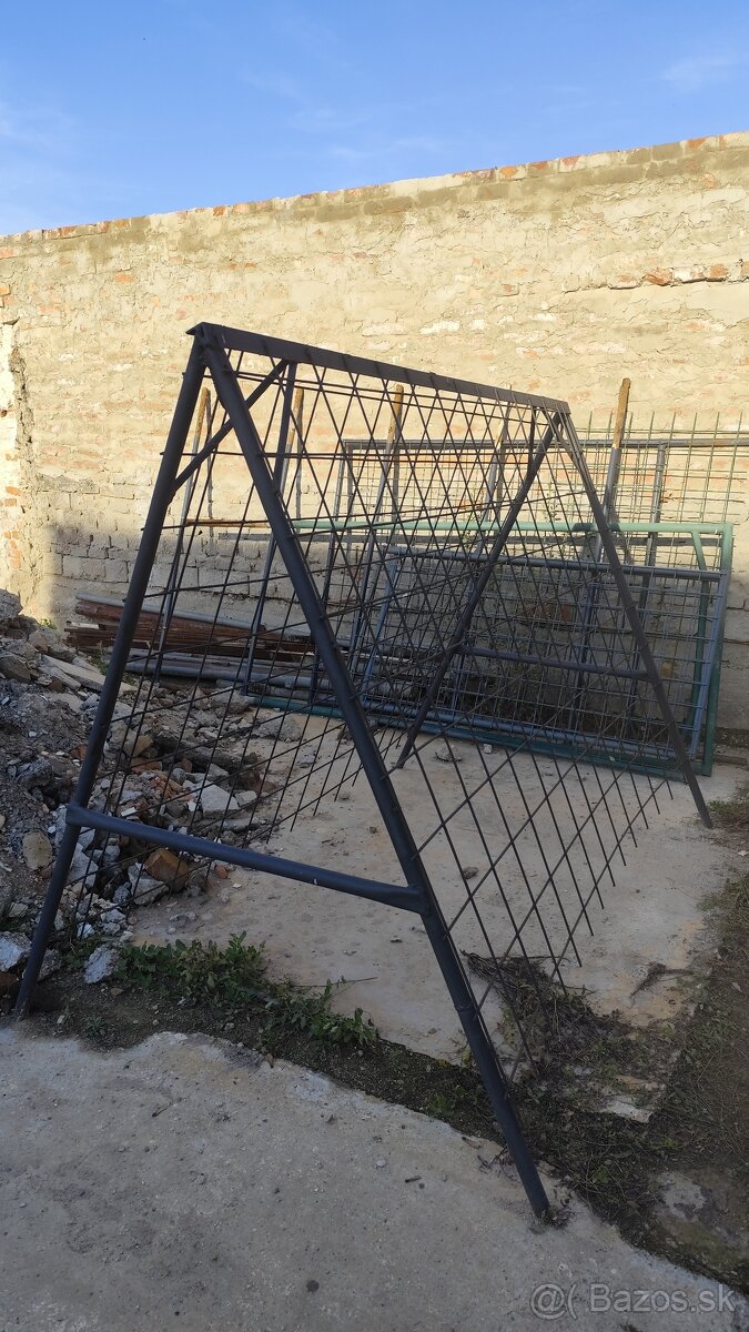 Železné konštrukcie na záhradu - 7
