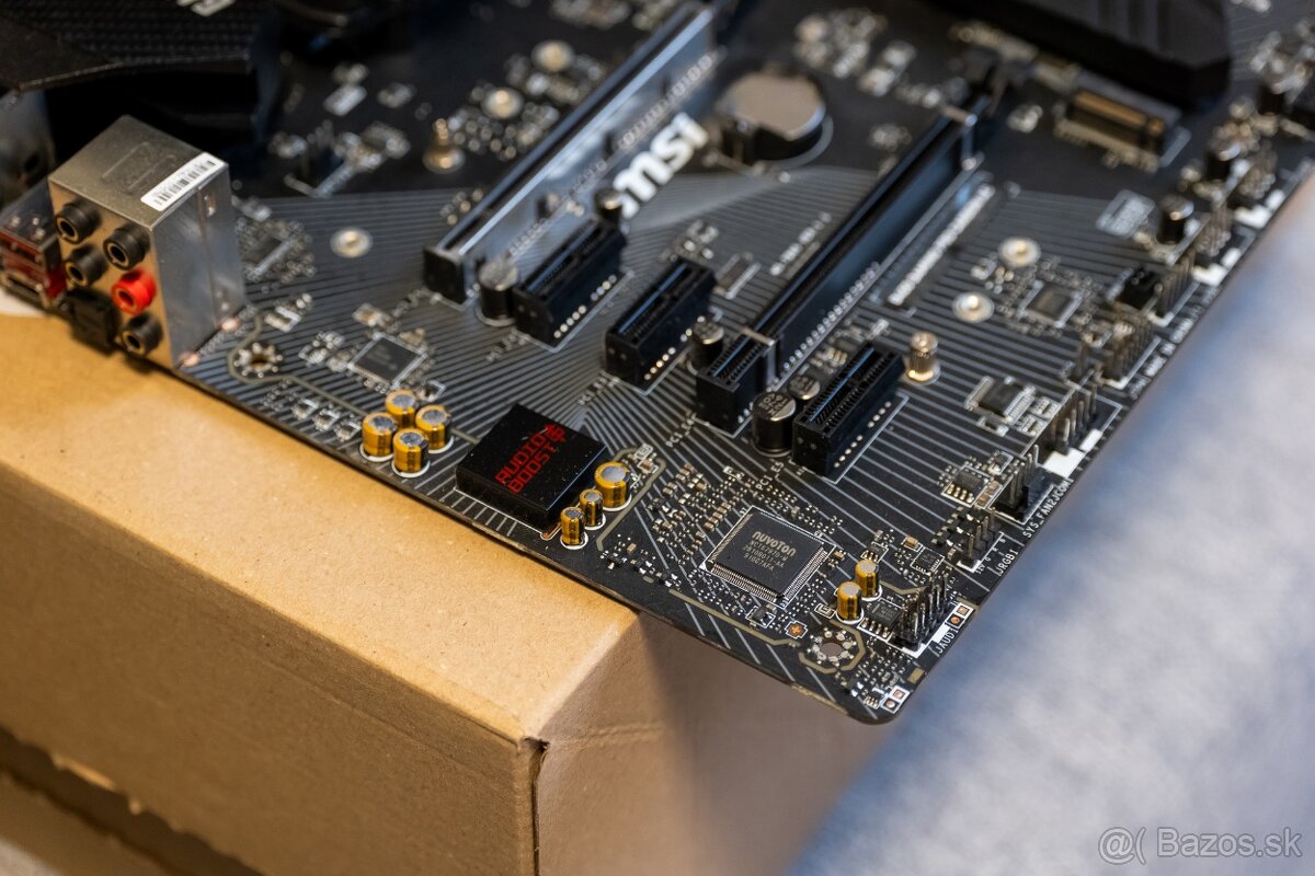 Set - Ryzen 7 3700X + MSI B450 Pro Carbon AC + Dark Rock 4 - 7