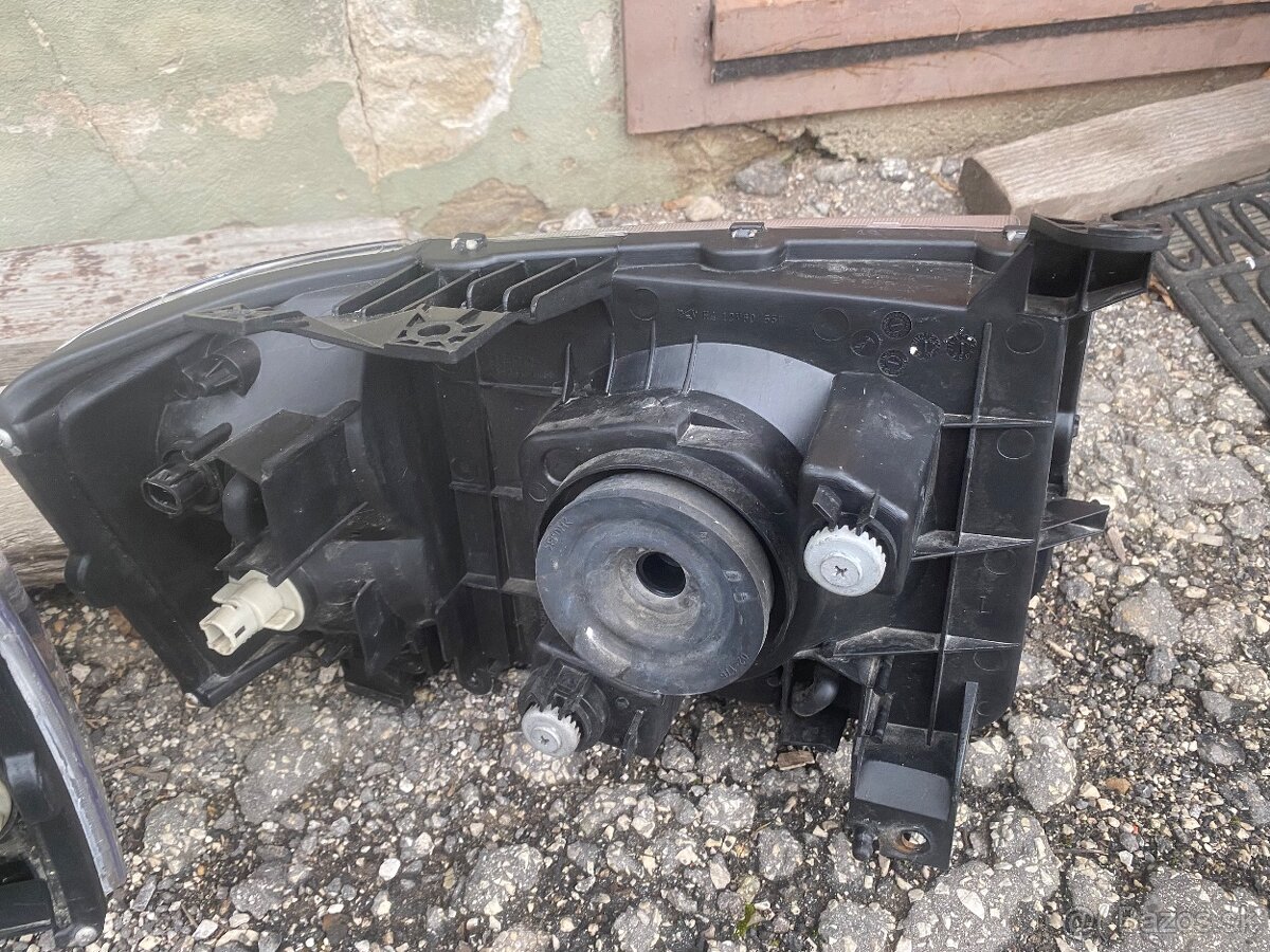 Ford Ranger predné svetlá - 7