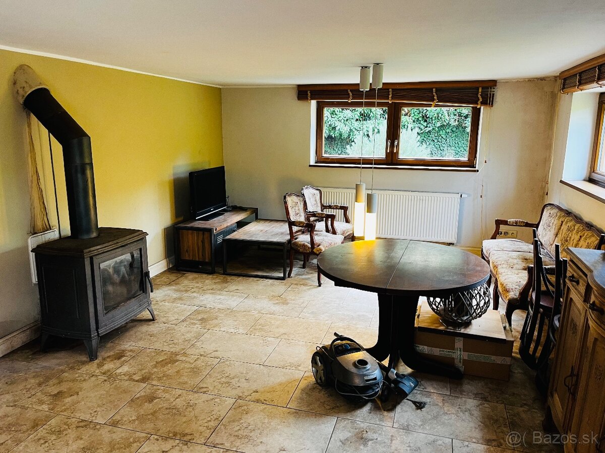 VÝNIMOČNÝ dvojgeneračný rodinný dom, 903m2, PO - 7