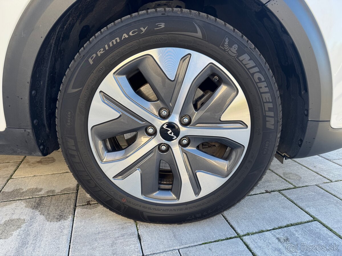 Kia E-Niro 150 kw, 64 kwh - odpočet DPH - 7