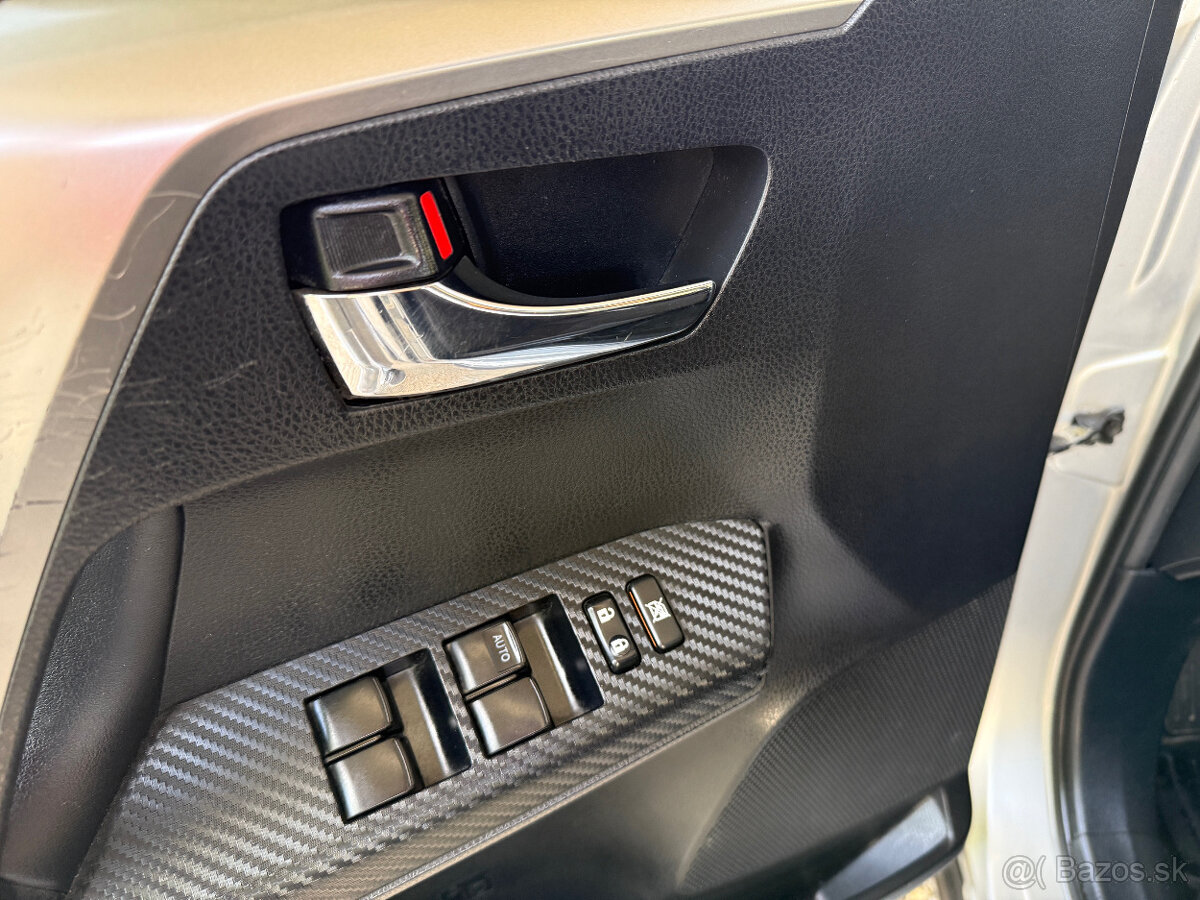 Toyota RAV4 2.2 l D-4D Premium 4x4 - 7