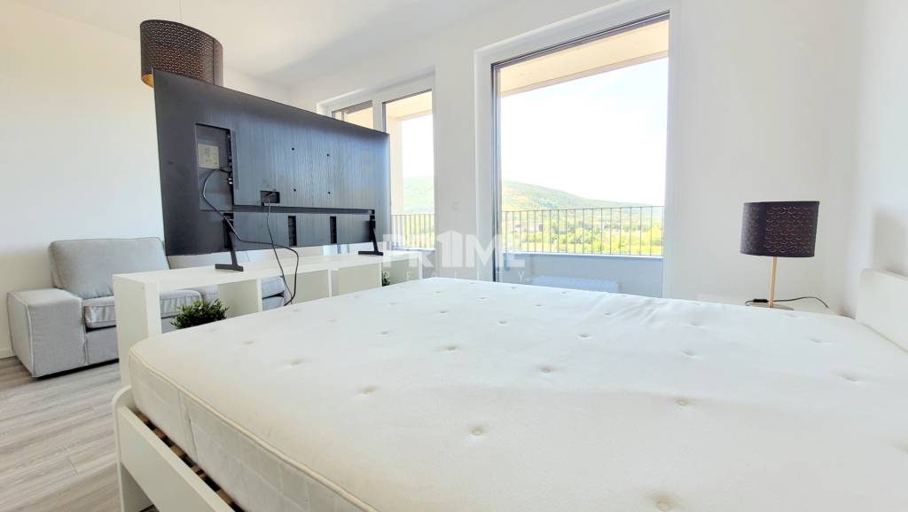 MODERNÝ 1,5i byt, NOV., LOGGIA, PARKING, BORY, Mateja Encing - 7