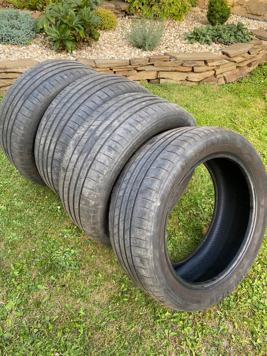 Goodyear Efficient grip 215/ 50 R17 - 7