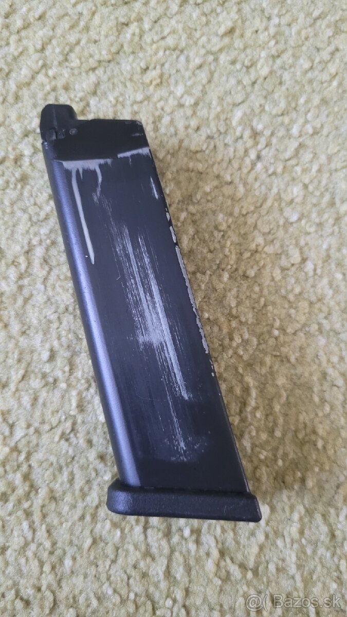 Predám airsoft Glock 17 WE - 7