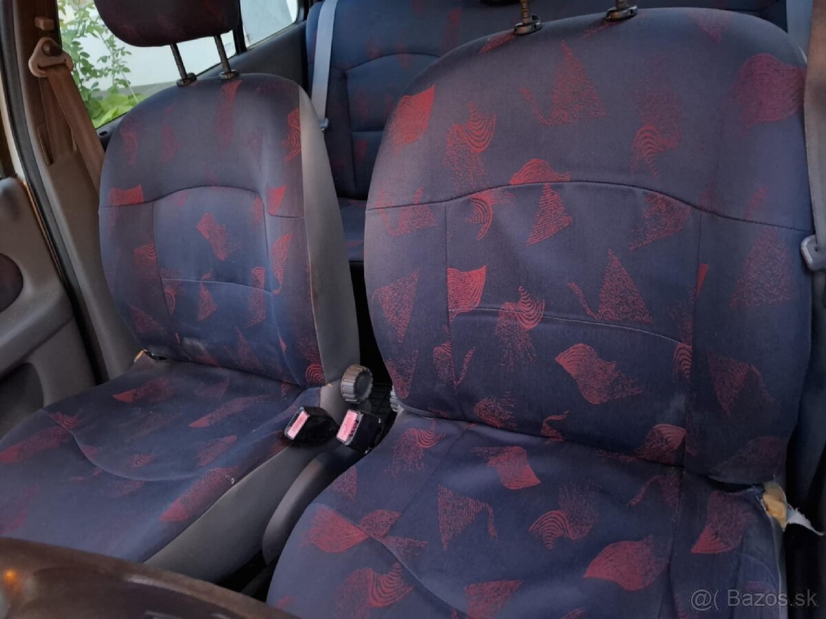 Renault Thália 1,4 55kw rv.2001 - 7