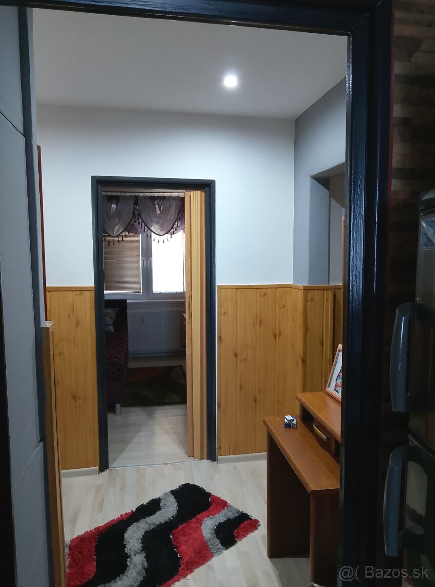 Predám 3 izbový byt v sečovciach v centre mesta - 7