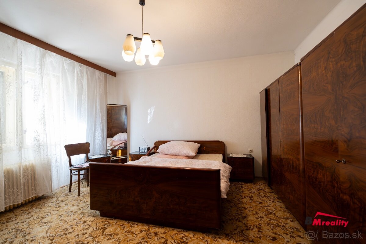 Na predaj priestranný rodinný dom v obci Lok s veľkým pozemk - 7