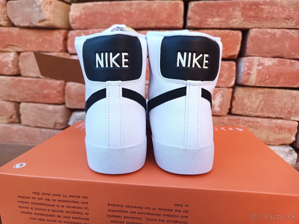 Kotníkové tenisky Nike Blazer Mid, velikost 44,5 - 7