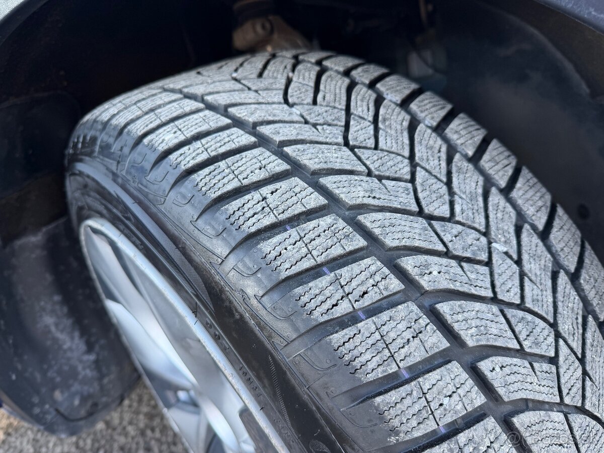 Tesla Model Y LR 4x4 Dual Motor - 7