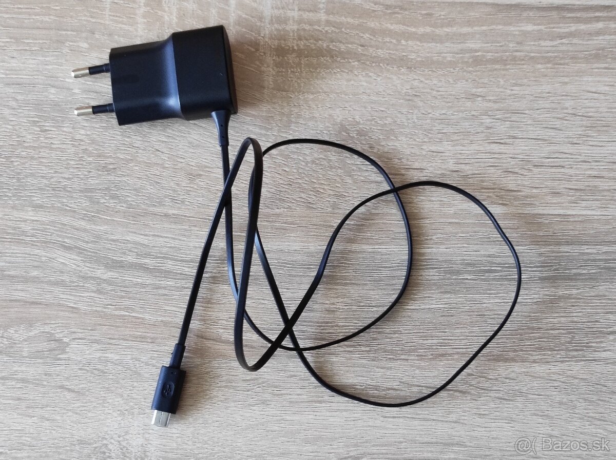 Router, HDMI kábel, HP nabíjačka, USB nabíjačka, Slúchadla S - 7