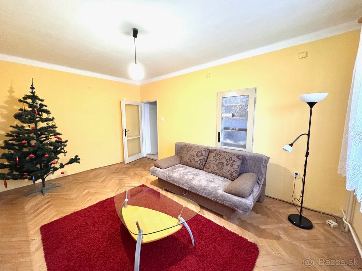 Prenájom- 2 izbový byt so zariadením, centrum Nové Zámky - 7