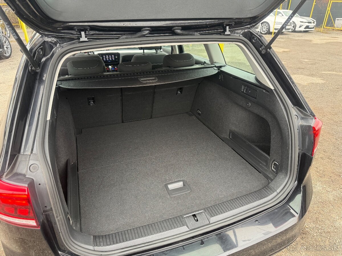 VW Passat -2022- Variant 2.0 TDI EVO Business DSG - 7