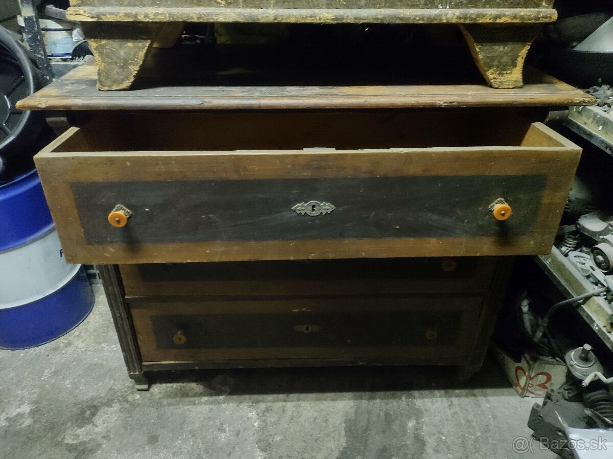 Drevená truhlica / stará drevená komoda - 7