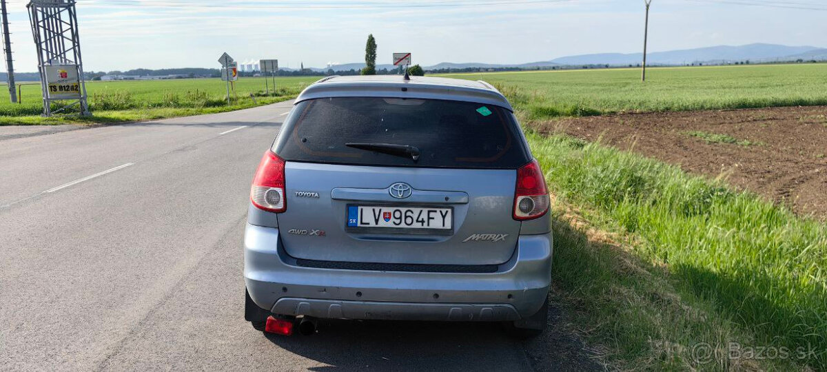 predám Toyota Corolla matrix 4X4 LPG automat, real km, klima - 7