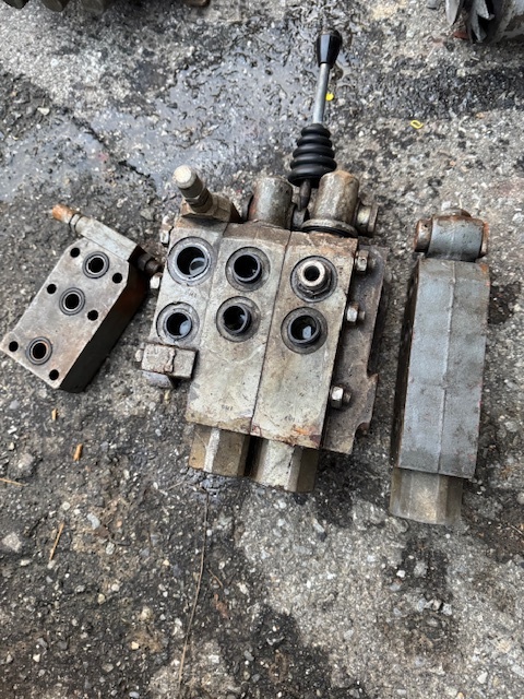 Náhradné diely - 7