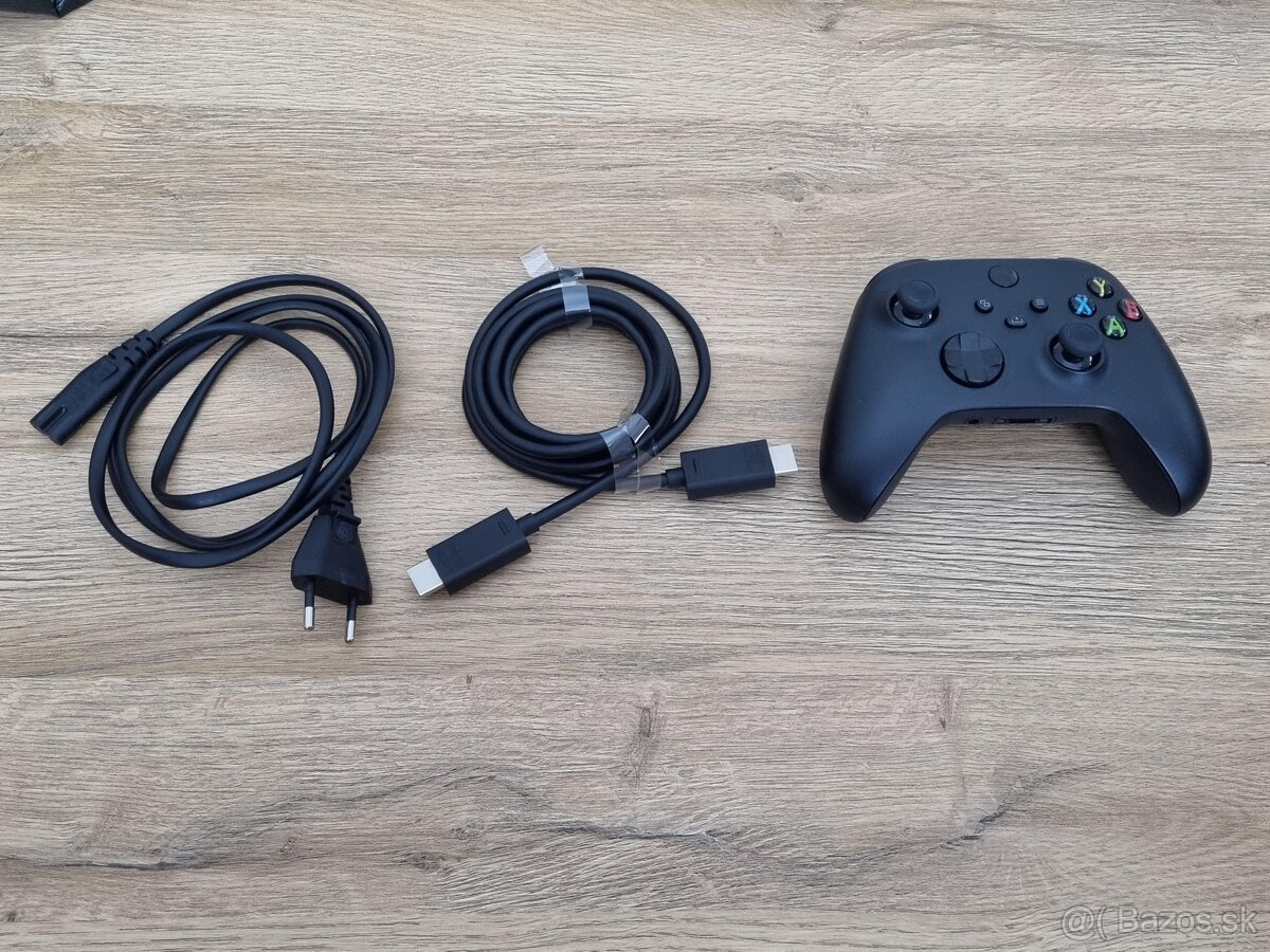 Predám Xbox Series X 1TB - 7