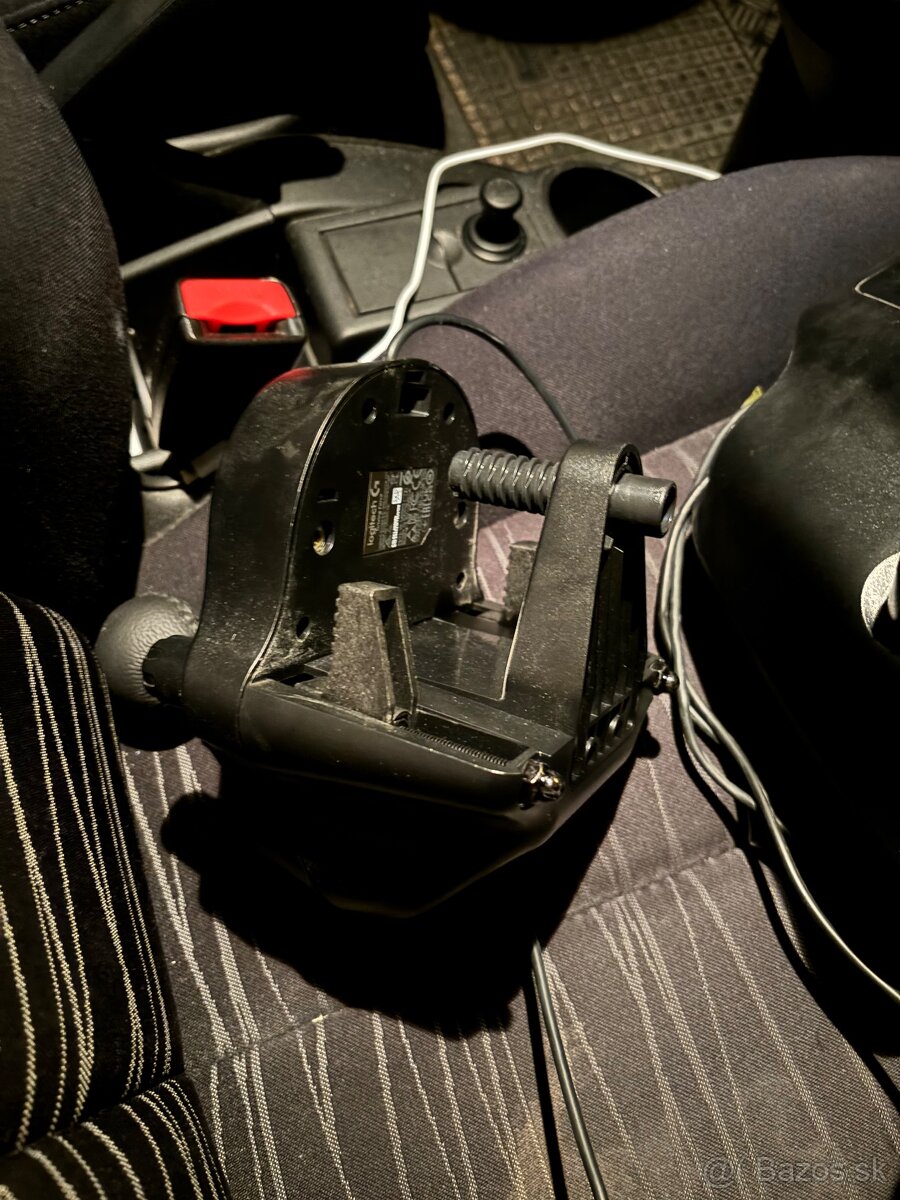 Sim racing set – Logitech G29 + Shifter + Thrustmaster T-LCM - 7