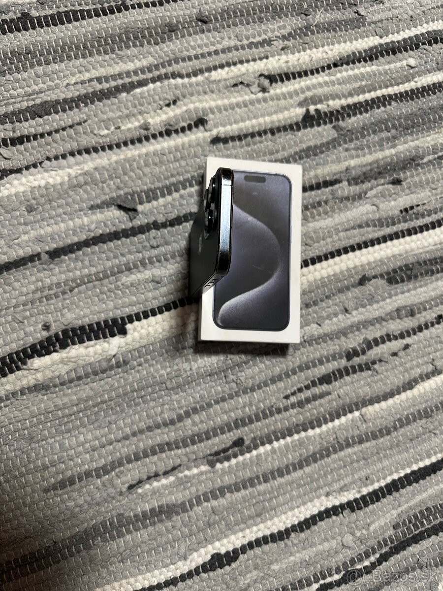 iPhone 15 Pro 128GB - 7