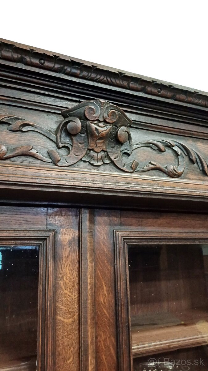 Starožitný nabytok - 7