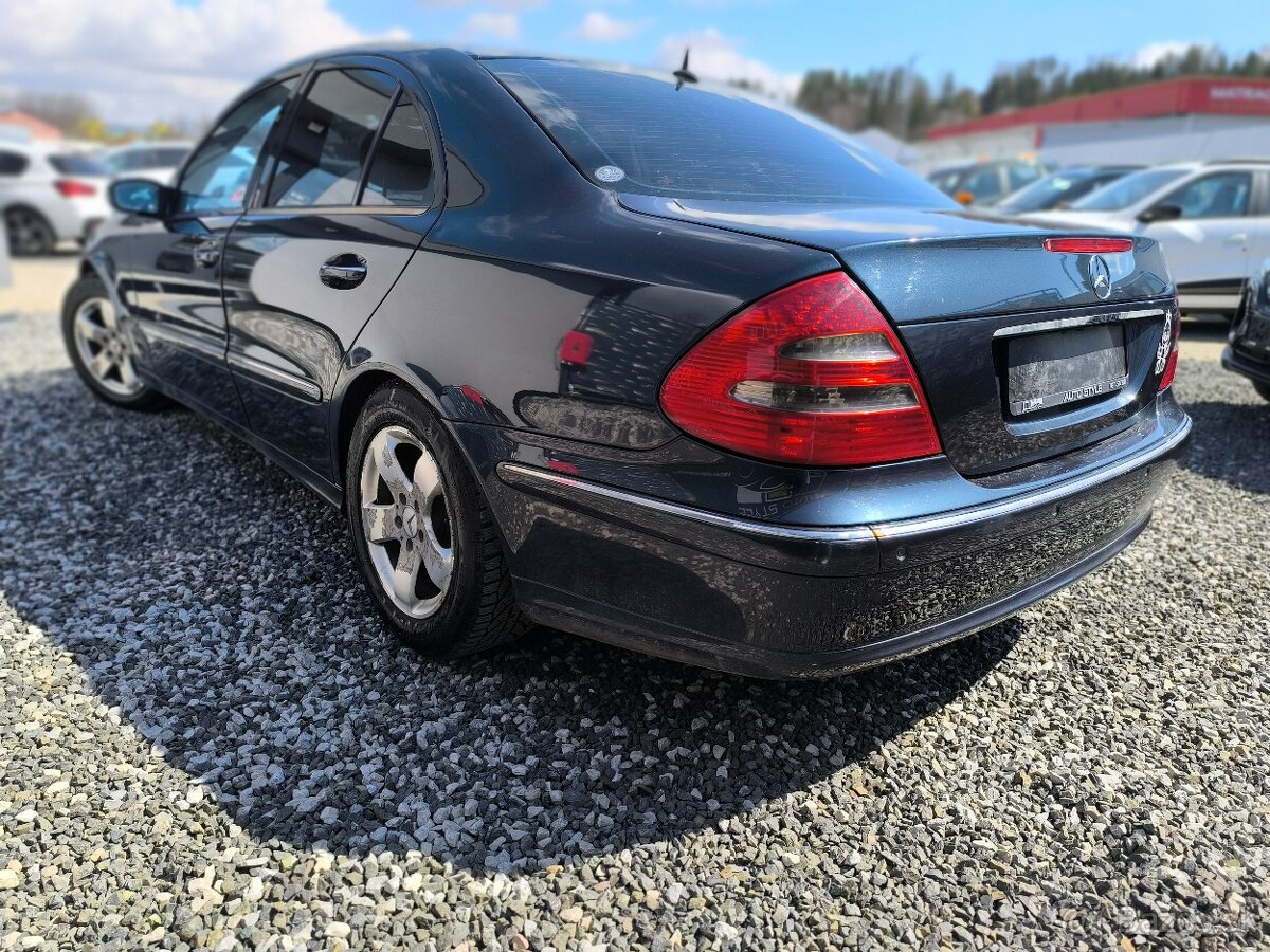Mercedes-Benz E trieda Sedan 270 CDI - 7