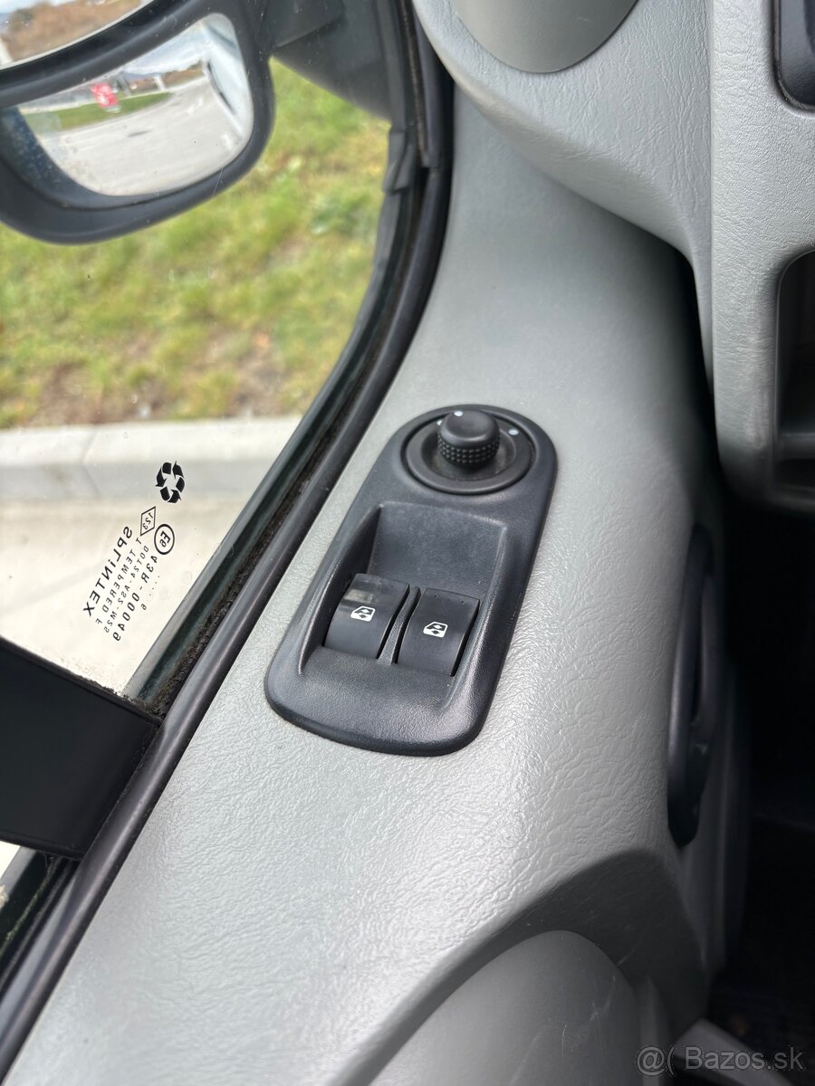 Opel Vivaro 1,9 cdi - 7