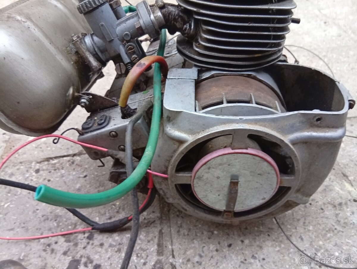 Predám tento motor manet - 7